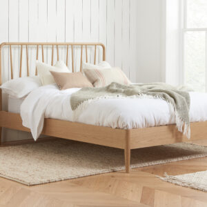 Jesper, Oak Spindled Bed
